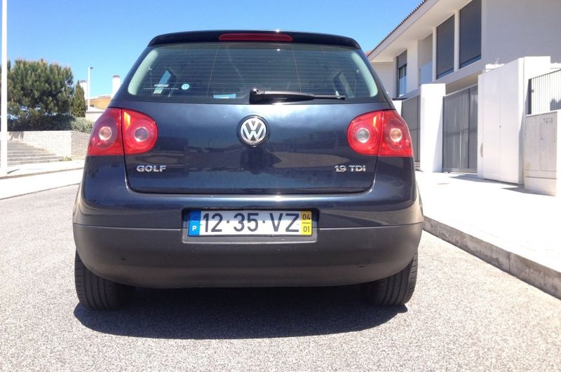 Volkswagen Golf • 2004 • 270,000 km 2