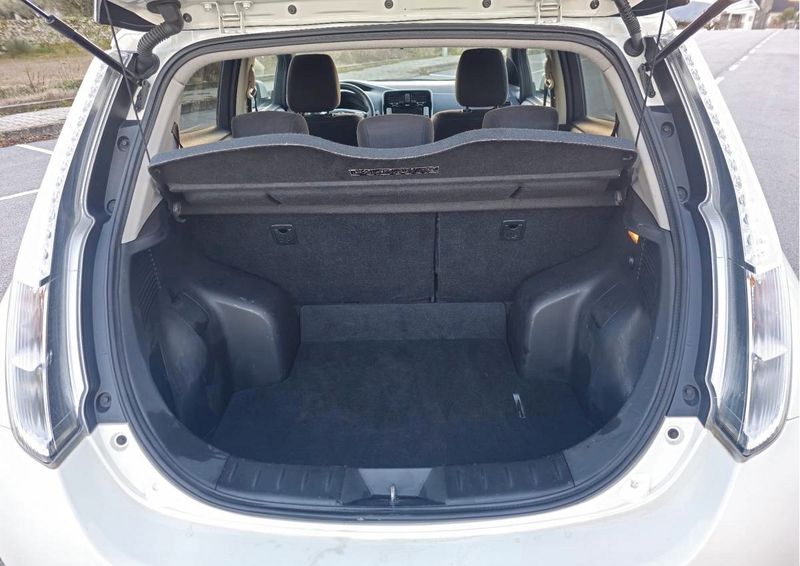 Nissan Laurel • 2016 • 80,000 km 6