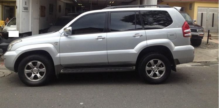 Toyota Land Cruiser • 2009 • 148,000 km 2