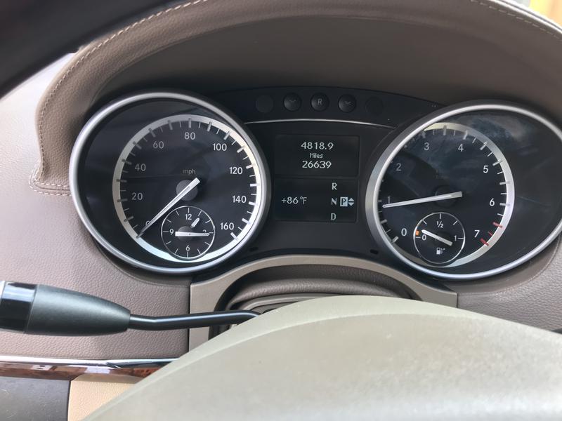 Mercedes-Benz GL • 2011 • 26,645 km 5