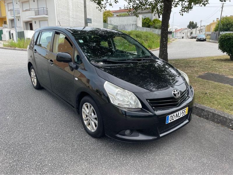 Toyota Verso • 2011 • 204,000 km 1