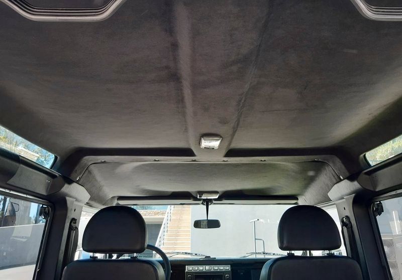 Land Rover Defender • 2003 • 109,000 km 5