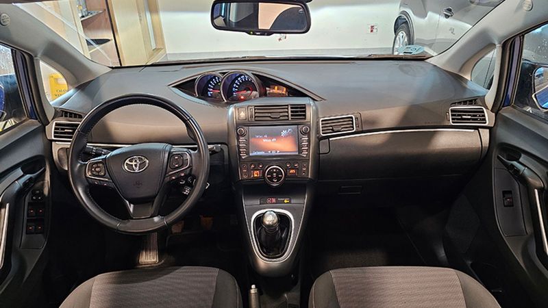 Toyota Verso • 2017 • 83,973 km 5