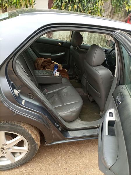 Honda Accord • 2003 • 150,000 km 2