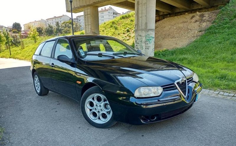 Alfa Romeo 145 • 2000 • 380,000 km 1