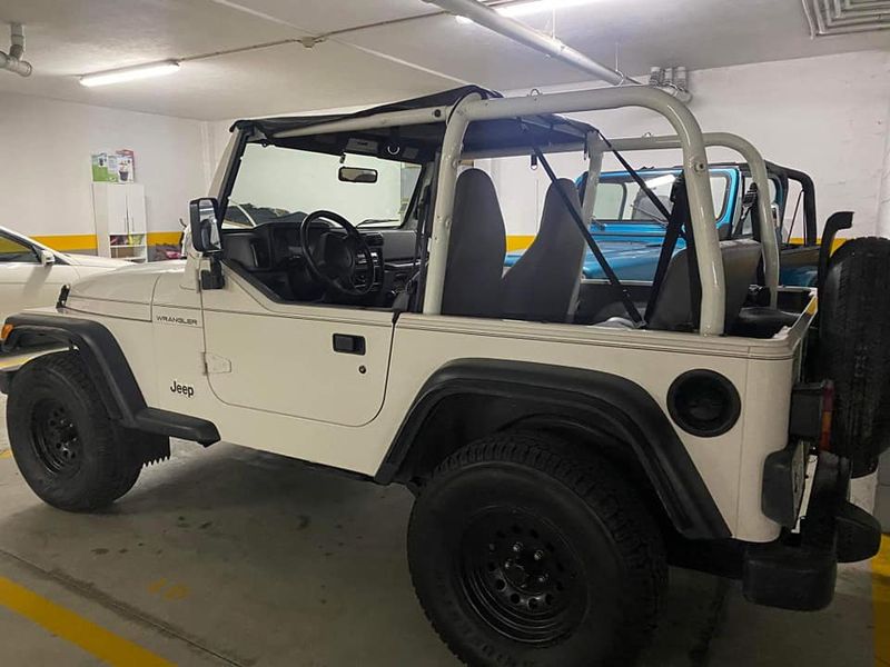 Jeep Wrangler • 1997 • 33,000 km 6