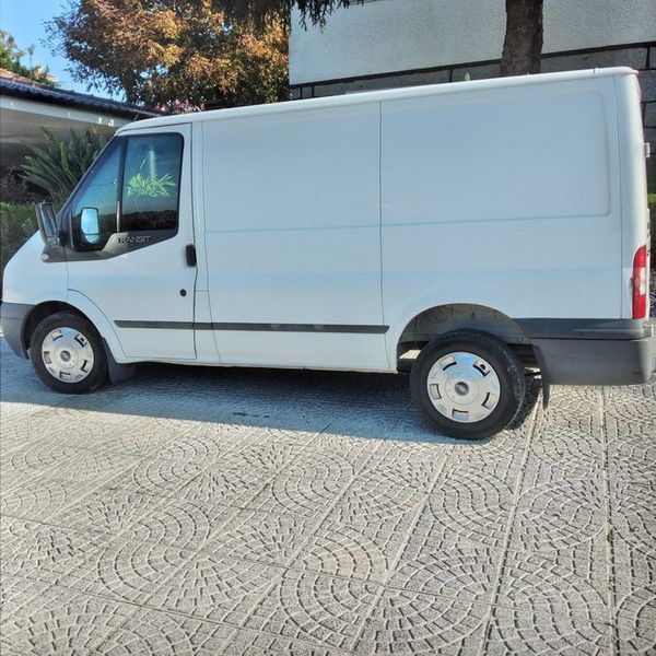 Ford Transit • 2011 • 2,550 km 1