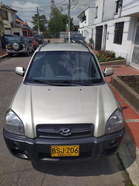 Hyundai Tucson • 2006 • 156,000 km 2