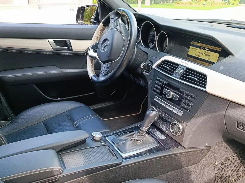 Mercedes-Benz C • 2012 • 139,600 km 5