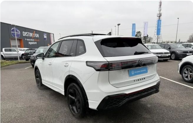 Volkswagen Tiguan • 2025 • 100 km 6