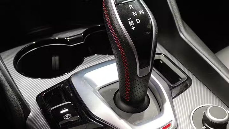 Alfa Romeo Giulia • 2024 • 17,640 km 5