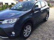 Toyota RAV4 • 2013 • 102,000 km 3