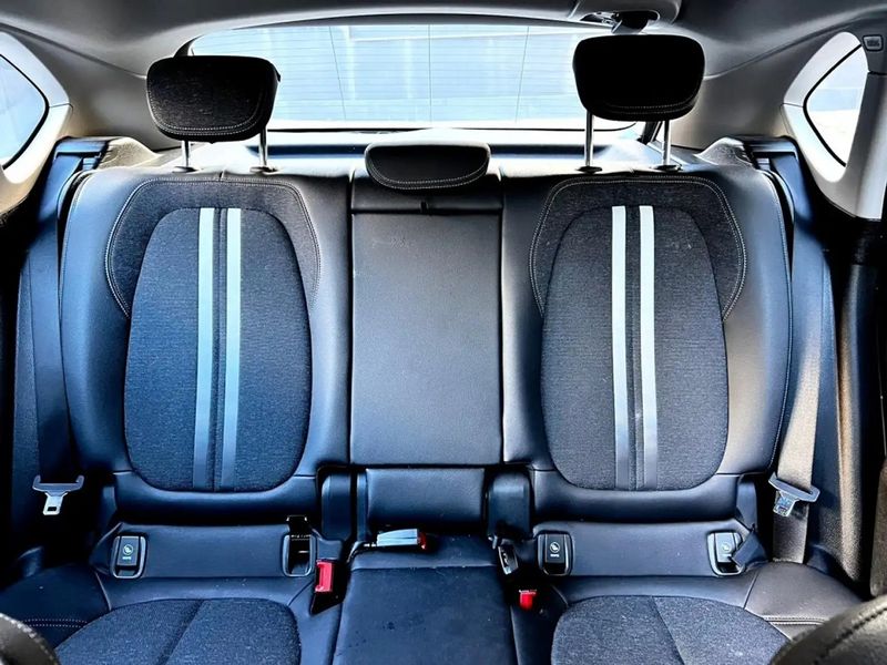 BMW 2 Series • 2020 • 60,000 km 8