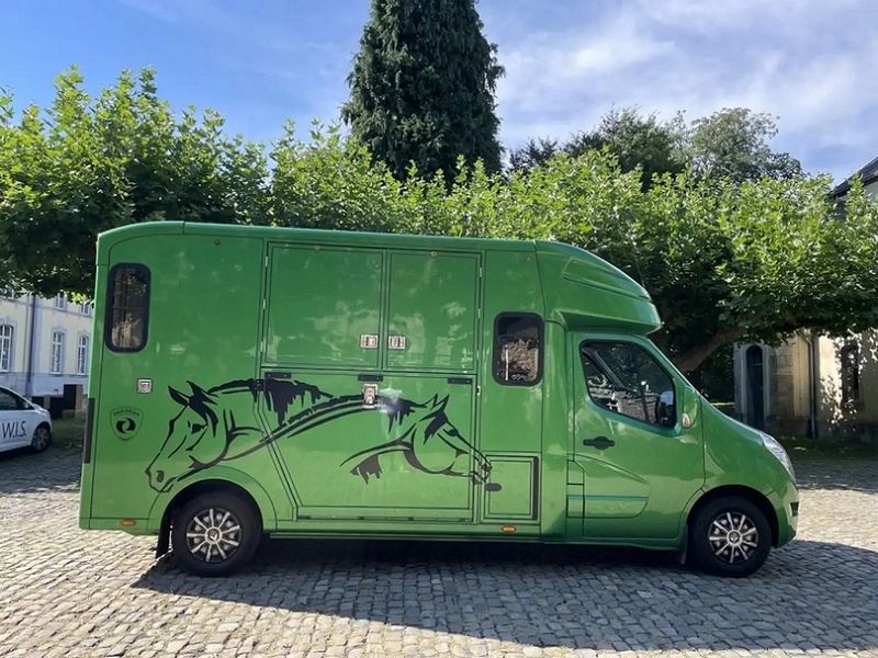 Renault Master • 2019 • 198,000 km 1
