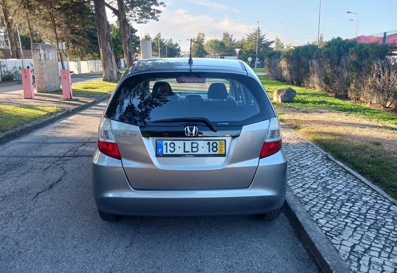 Honda Jazz • 2010 • 160,000 km 4