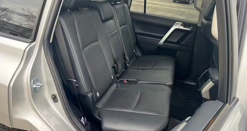 Toyota Land Cruiser • 2021 • 28,124 km 8