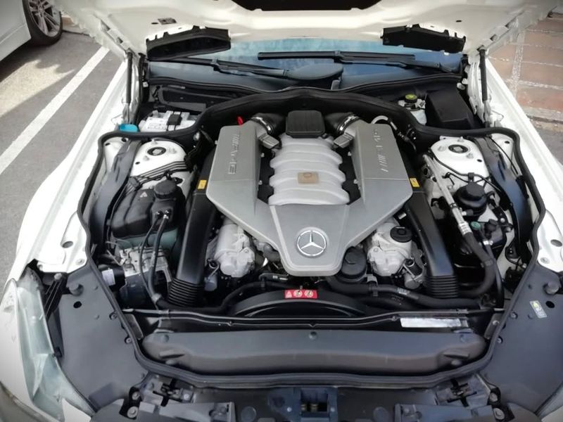 Mercedes-Benz SL-Class • 2008 • 72,000 km 9