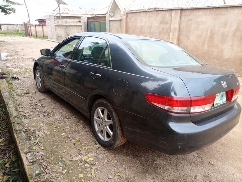 Honda Accord • 2003 • 150,000 km 12