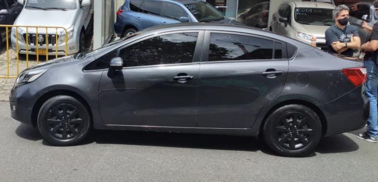 Kia Rio sedan • 2013 • 41,000 km 1