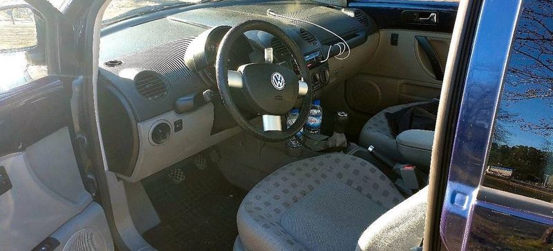 Volkswagen New Beetle • 1999 • 120,000 km 4