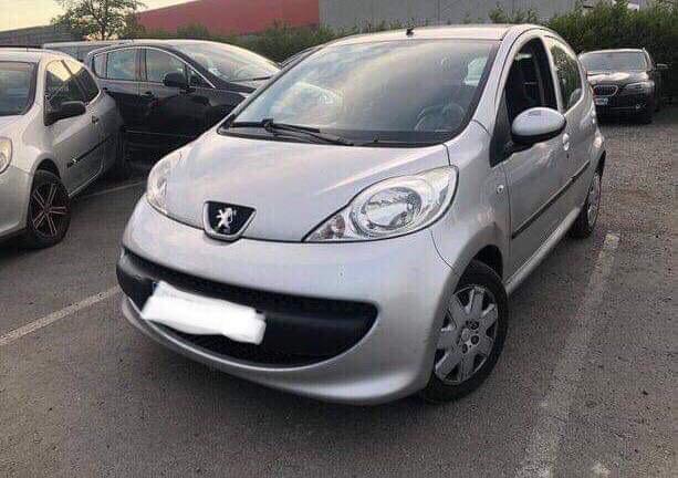 Peugeot 107 • 2006 • 907,854 km 1