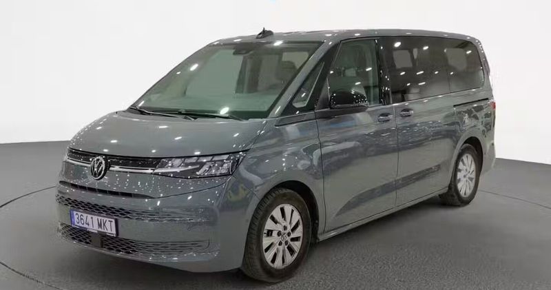 Volkswagen Multivan • 2022 • 62,707 km 1