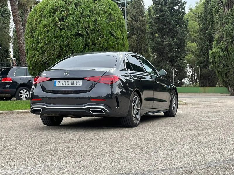 Mercedes-Benz C-Class • 2022 • 13,400 km 10