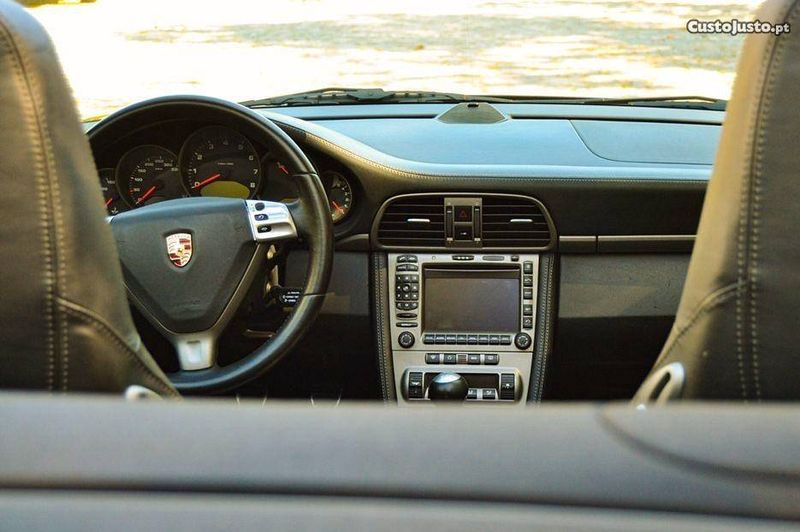 Porsche 911 Carrera • 2006 • 90,000 km 5