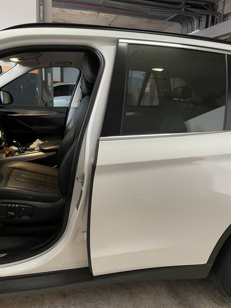 BMW X5 • 2016 • 84,000 km 1