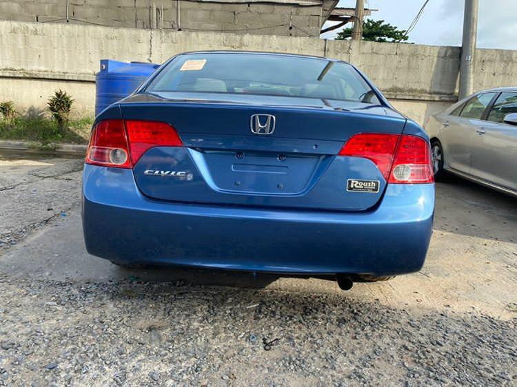 Honda Accord • 2010 • 58,201 km 4