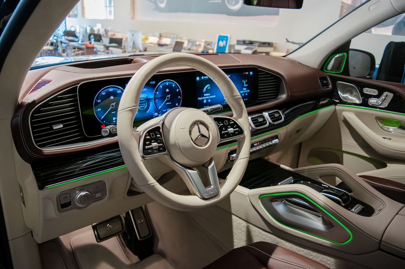 Mercedes-Benz Maybach • 2024 • 3,800 km 3