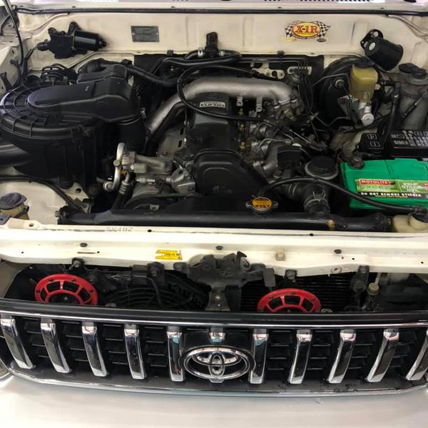 Toyota Land Cruiser • 1998 • 65,000 km 2