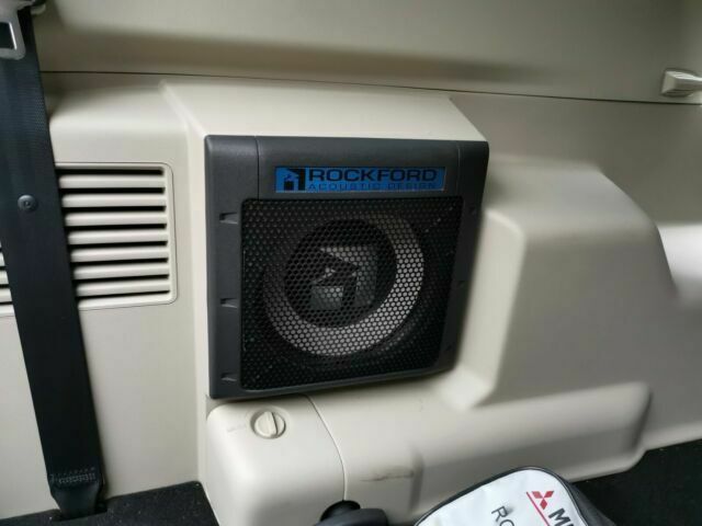 Mitsubishi Pajero • 2017 • 77,000 km 7