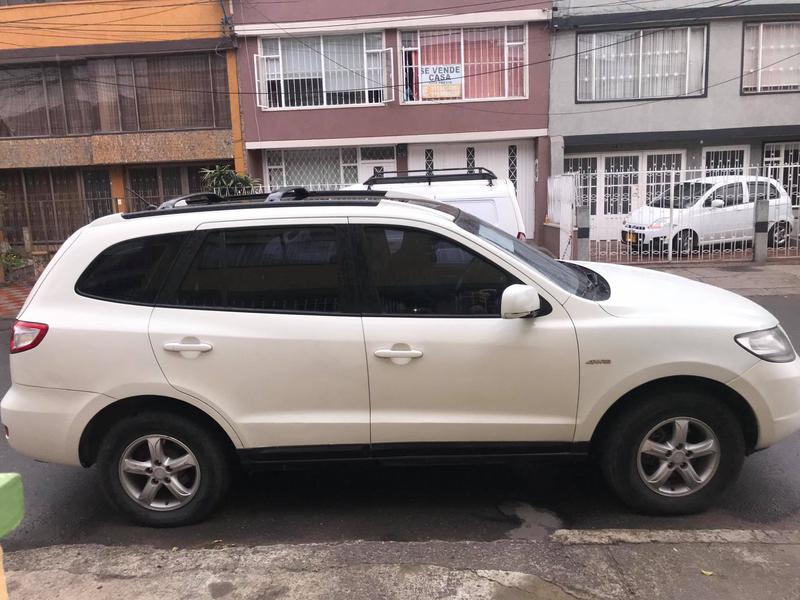 Hyundai Santa Fe • 2007 • 188,000 km 10
