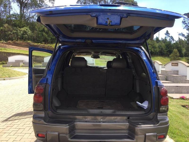 Chevrolet Blazer • 2003 • 221,000 km 4