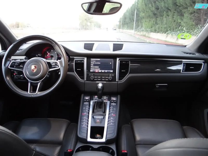 Porsche Macan • 2017 • 176,000 km 9