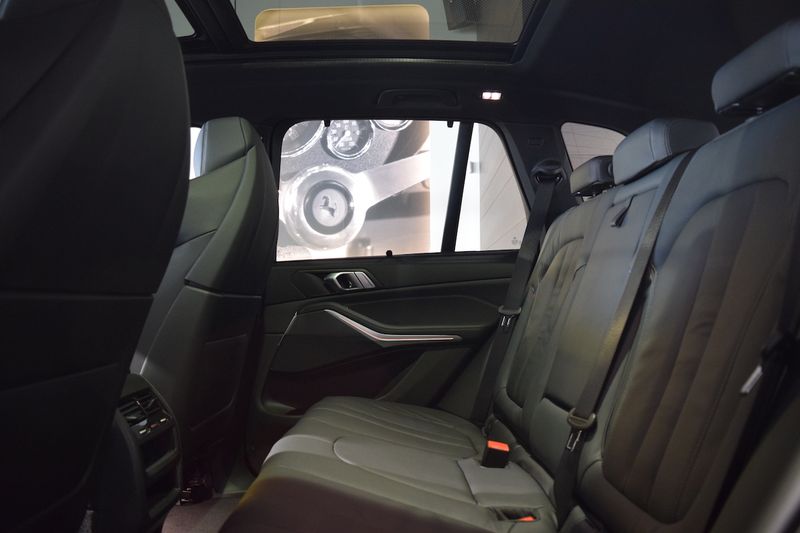 BMW X5 • 2022 • 38,900 km 6