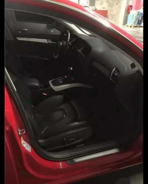 Audi A4 • 2010 • 23,000 km 1