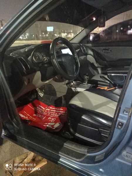 Hyundai Elantra • 2008 • 20,000 km 4