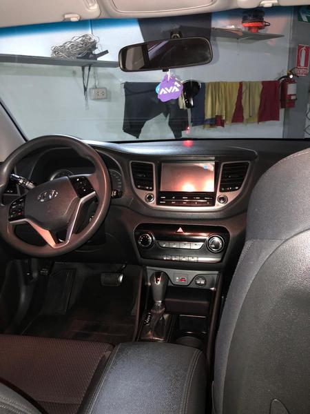 Hyundai Tucson • 2017 • 45,000 km 4