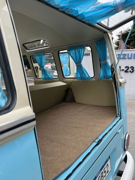 Volkswagen Multivan • 1966 • 43,500 mi 14