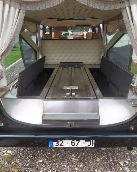 Ford Transit Connect Cargo Van • 1997 • 56,000 km 2