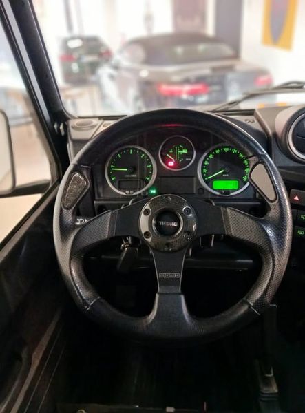 Land Rover Defender • 2015 • 21,000 km 8