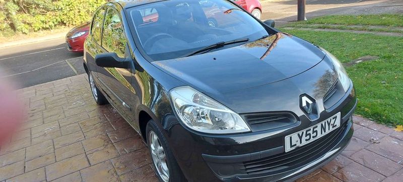 Renault Clio • 2006 • 98,000 km 1