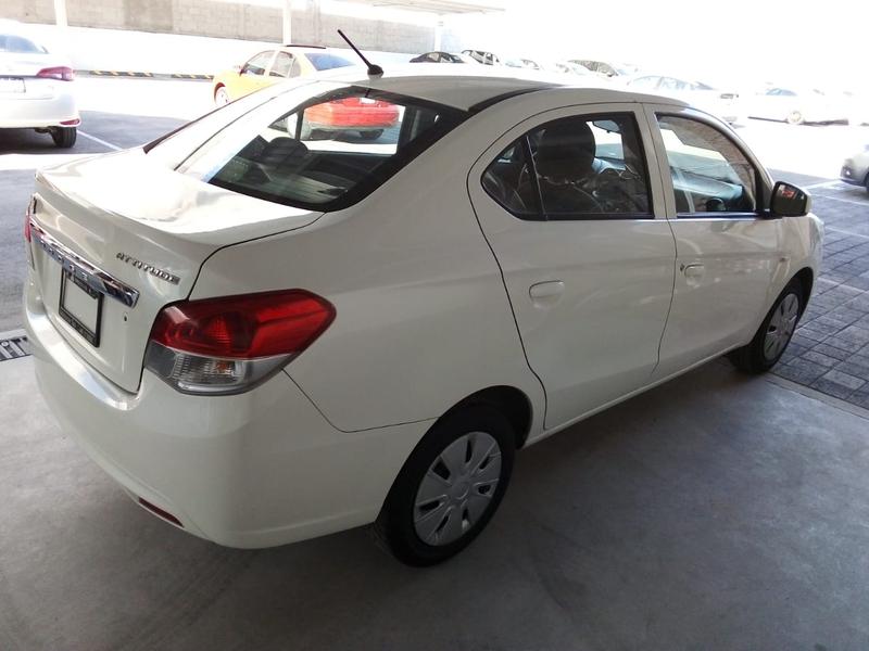 Dodge Attitude • 2017 • 141,000 km 11