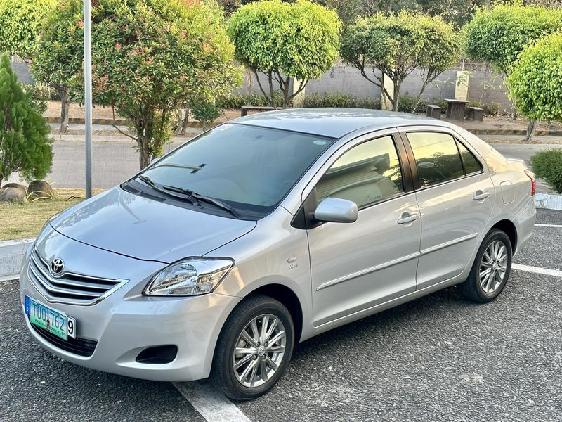 Toyota Vitz • 2012 • 29 km 1