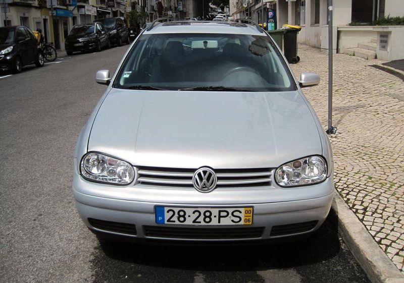 Volkswagen Golf • 2000 • 199,999 km 3