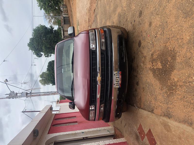 Chevrolet Silverado • 2000 • 200,000 km 1