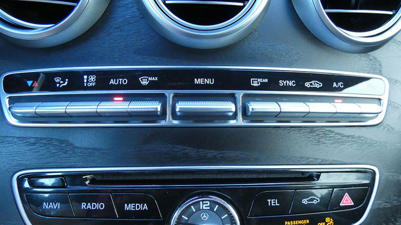 Mercedes-Benz C-Class • 2016 • 133,457 km 16