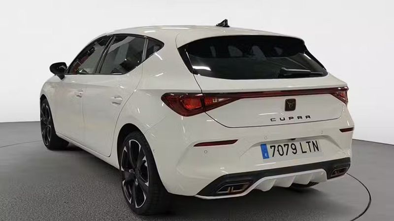 Seat Leon • 2021 • 26,143 km 7